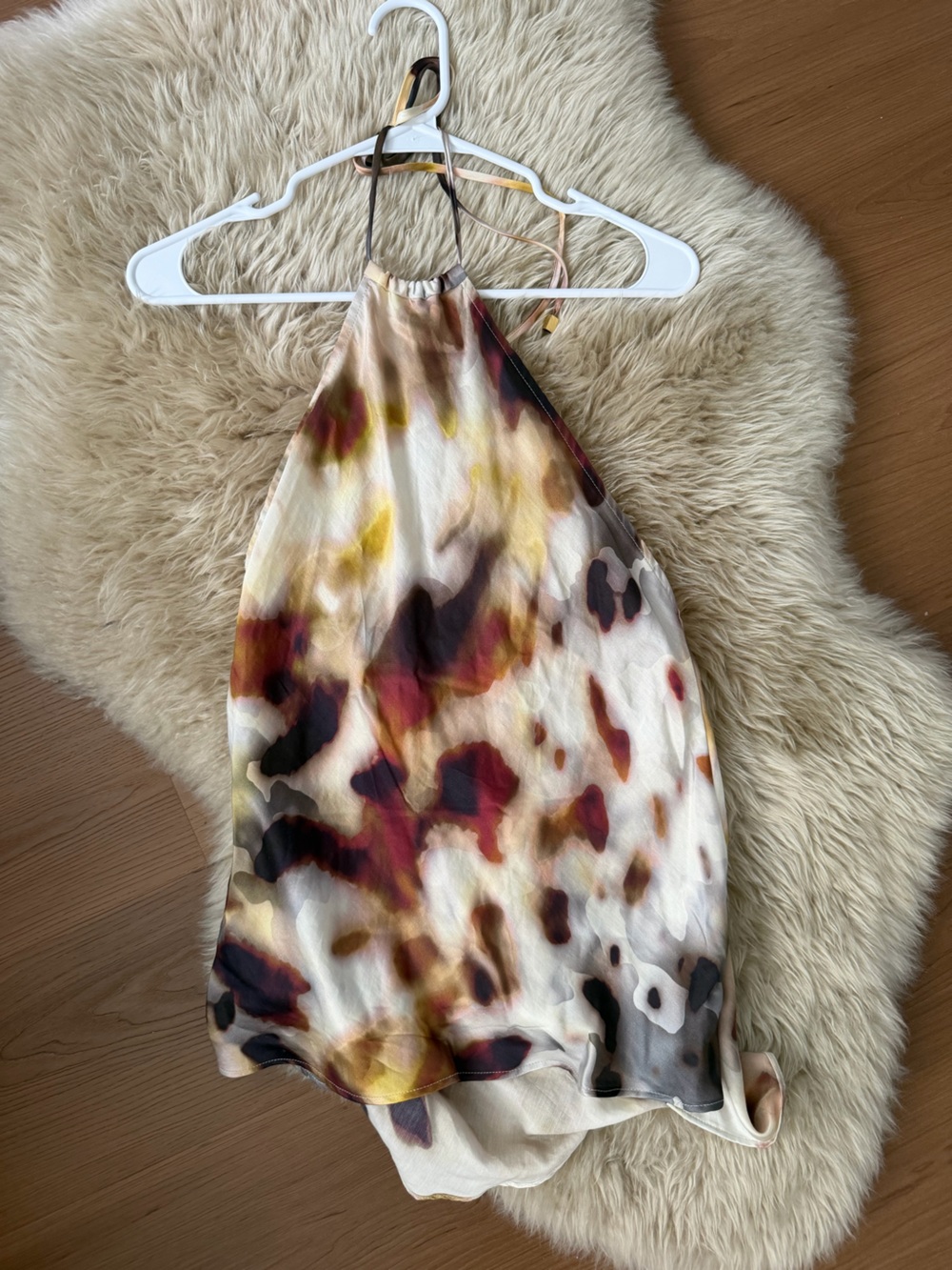 Watercolor Print Backless Top in Cream and Burgundy